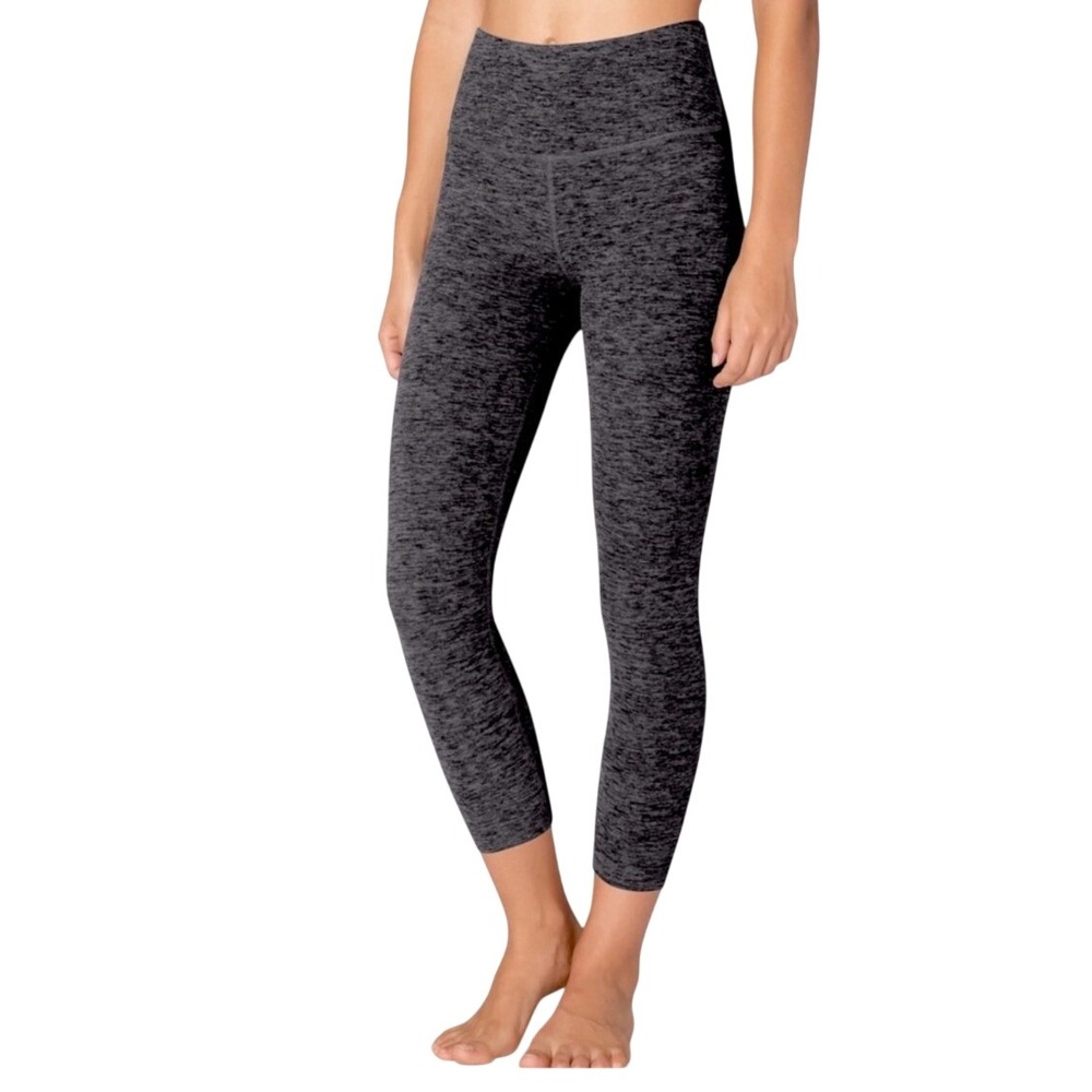 Beyond Yoga Spacedye High Waisted Capri Leggings Womens Small Gray Excellent - Picture 2 of 9